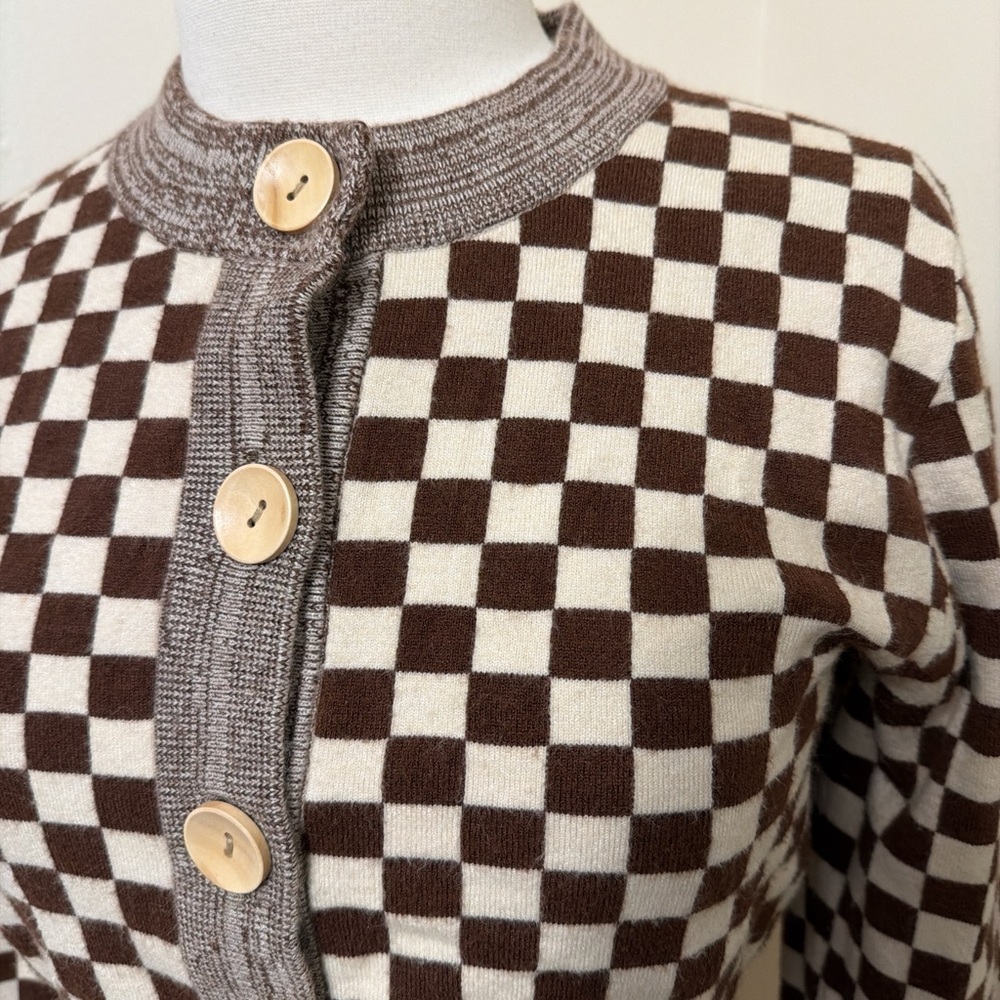 Find Me Now Brown Checkered Cardigan M - Picture 2 of 7